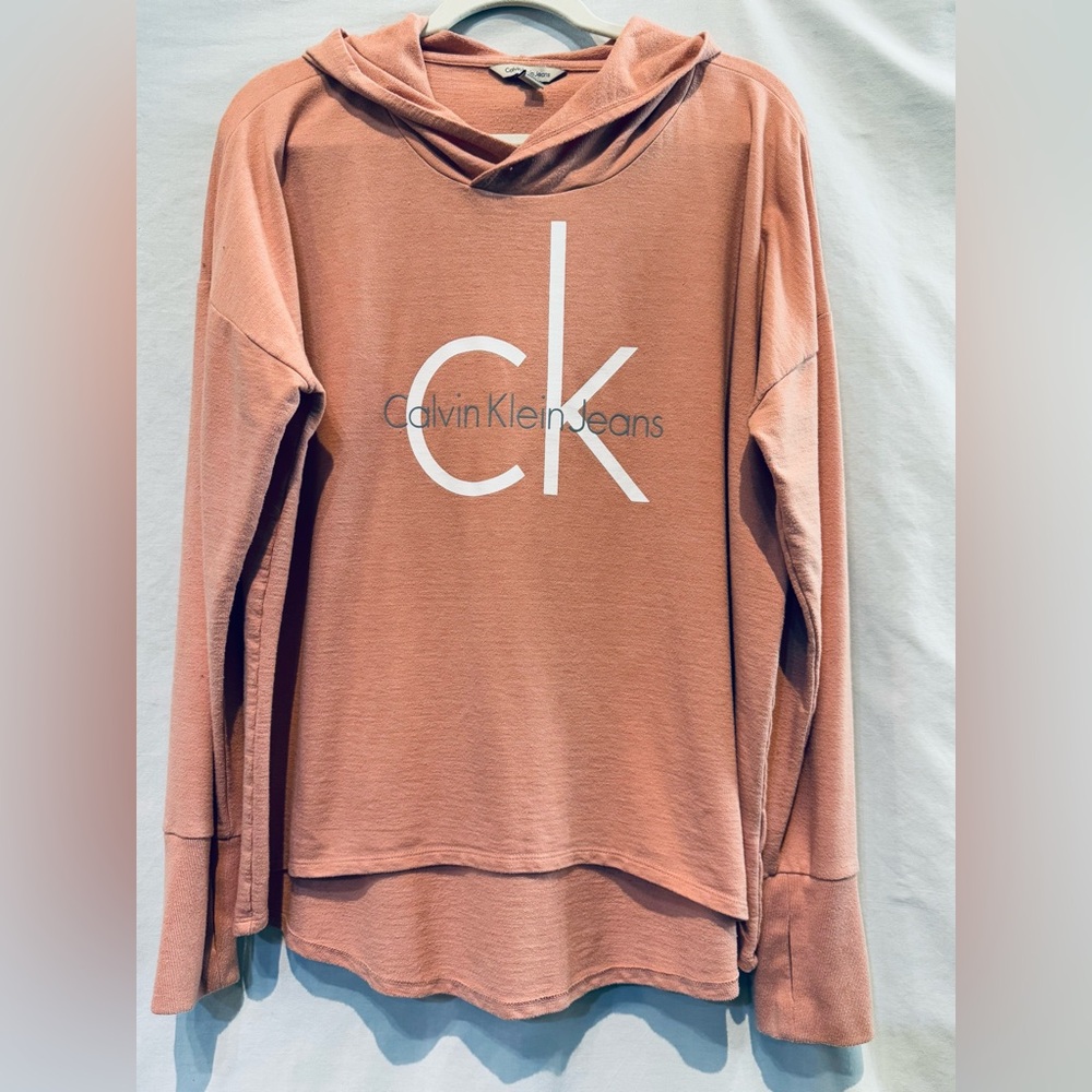 NWOT - Calvin Klein Jeans Dusty Rose Long Sleeve High-Low Hoodie